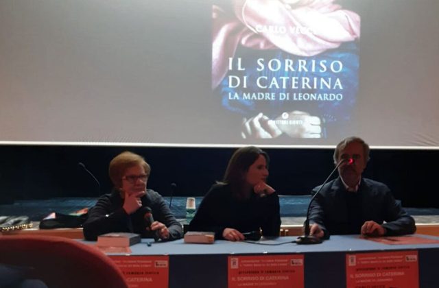 Presentato al Teatro Karol di Castellammare di Stabia il romanzo “Il sorriso di Caterina – La madre di Leonardo”