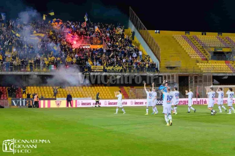 Juve Stabia, le emozioni della cavalcata travolgente delle Vespe