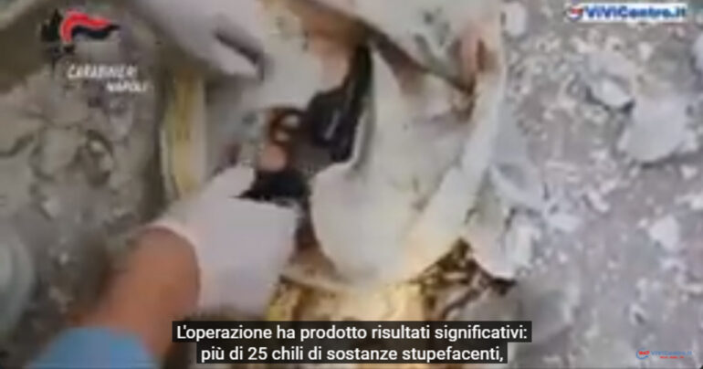 Castellammare di Stabia: Maxi Sequestro di Droga e Armi nel Rione “Savorito” VIDEO