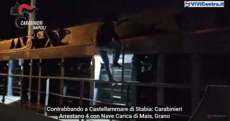 Contrabbando a Castellammare di Stabia: Nave Carica di Mais, Grano e Sigarette