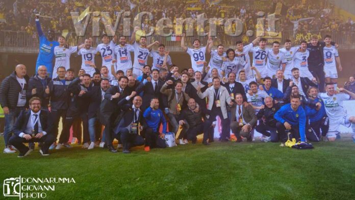 supercoppa Promo maglia Editoriale Benevento Juve Stabia Promossa in Serie B