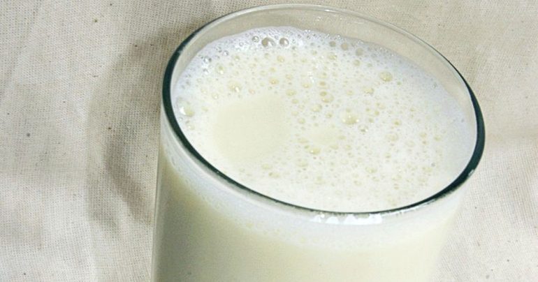 Latte di Soia: Mito o Realtà sull’Ingrossamento del Seno Maschile?