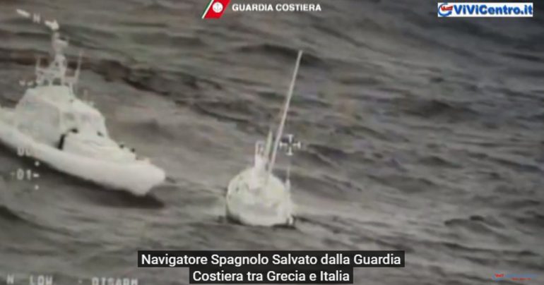 Navigatore Spagnolo Salvato dalla Guardia Costiera tra Grecia e Italia – Video