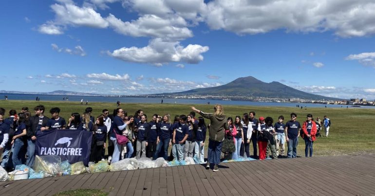 Pulizia Costiera di Castellammare: Successo da 100 kg di Rifiuti