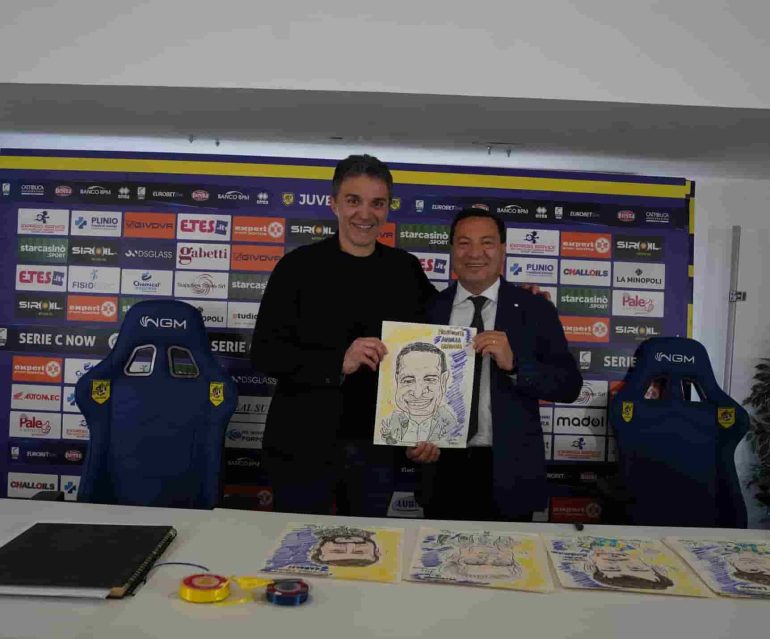 Juve Stabia, il caricaturista “Peppart” in visita al Menti