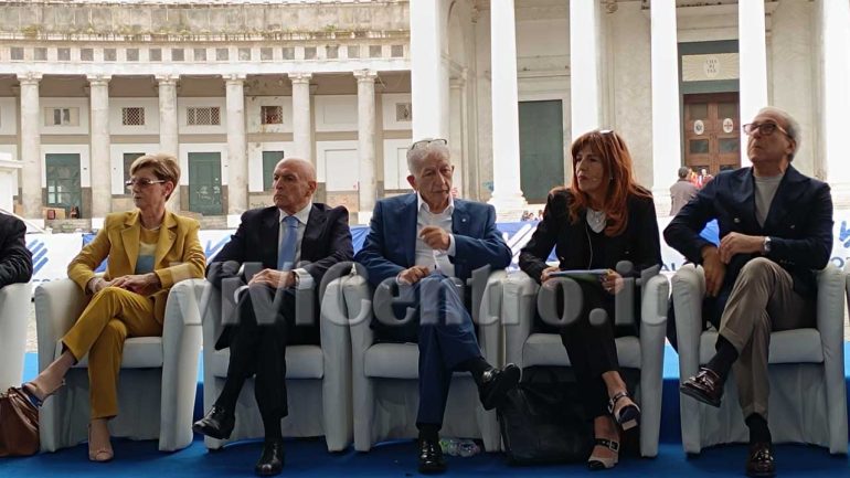 1° maggio 2024 – Piazza Plebiscito, Napoli: Confsal, Giornata del Lavoro 2024 “+ DIGNITÀ AL LAVORO”