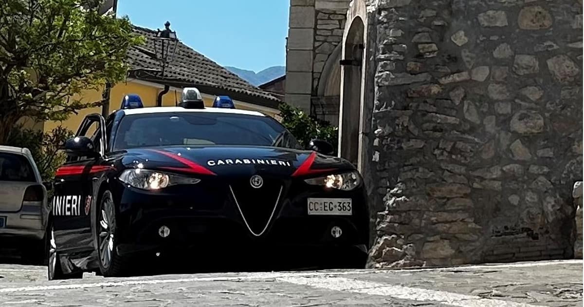 Auto carabinieri, truffe ad anziani