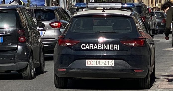 Carabinieri corso Vittorio Emanuele Castellammare di Stabia
