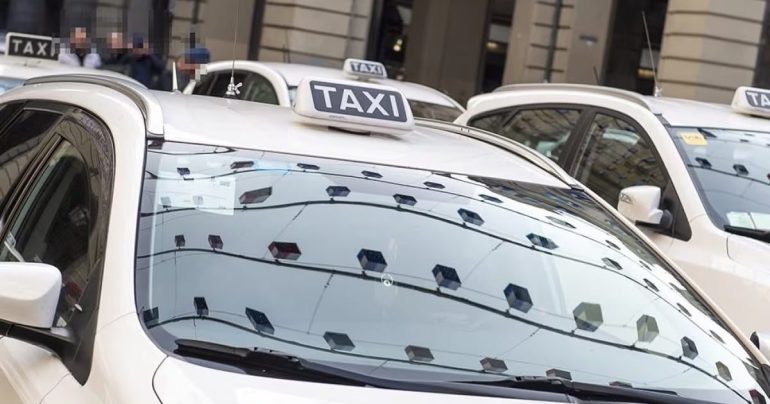Aggressione con coltello a Napoli: tassista minacciato