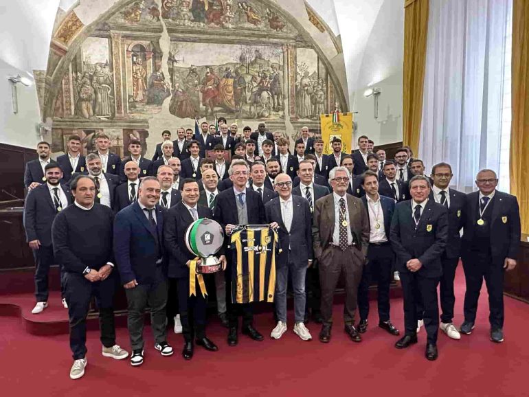 Juve Stabia premiata dal Sindaco di Napoli, Gaetano Manfredi