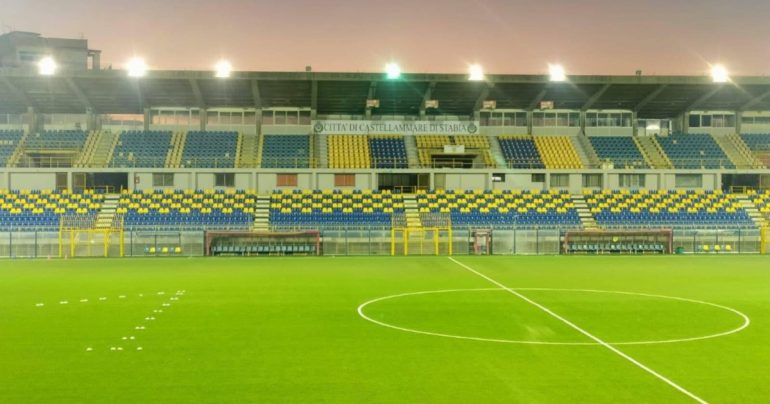 Juve Stabia, la stagione è alle porte ma il Menti è un cantiere a metà: promesse mancate e incognite future