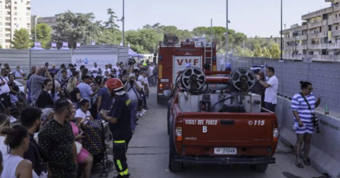 un ballatoio è crollato nella Vela di Scampia