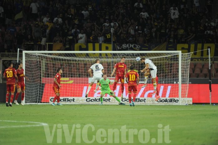 Catanzaro Juve Stabia Serie BKT 2024-2025 VARNIER (2)