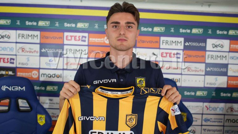 Juve Stabia, Zuccon – bis: Un ritorno a sorpresa del centrocampista che accende la curiosità dei tifosi