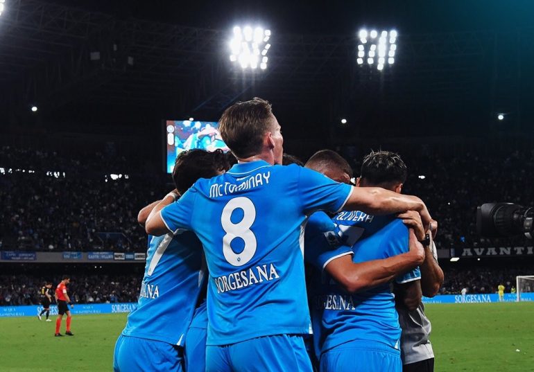 Napoli capolista! Monza ko 2-0