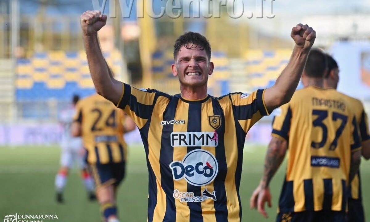 Juve Stabia – Palermo PLAY OFF: La sfida dei Bomber, Adorante contro Pohjanpalo
