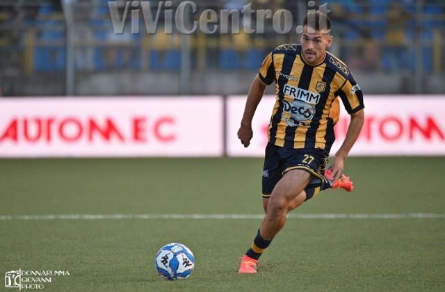 Juve Stabia, Leonardo Candellone: il giudice sportivo lo squalifica per la gara con la Carrarese