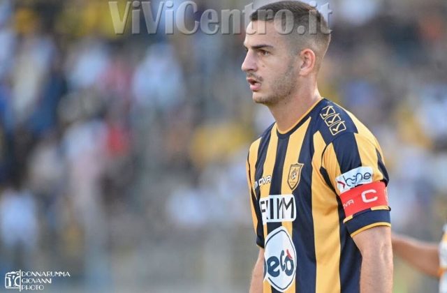 Juve Stabia, Davide Buglio ceduto al Catanzaro: Addio ad un eroe delle ultime due stagioni da record