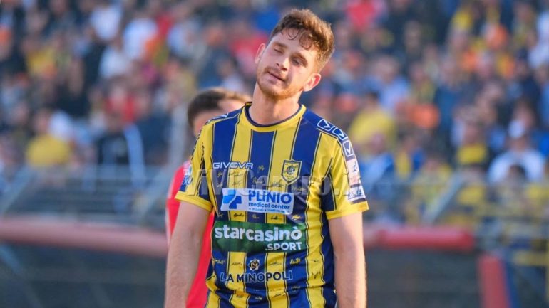 Reggiana – Juve Stabia (2-1): Sconfitta amara e reazione tardiva delle Vespe che perdono meritatamente