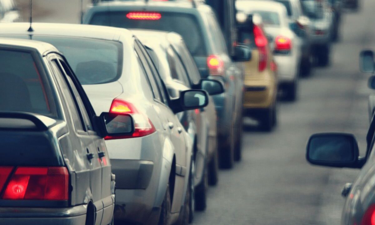 Salerno, crolla tratto di un viadotto in autostrada: nessun ferito ma traffico in tilt