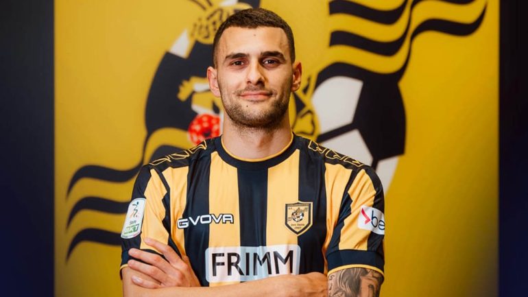 Lorenzo Sgarbi è ufficialmente gialloblù: l’attaccante fino a Giugno farà parte della rosa della Juve Stabia