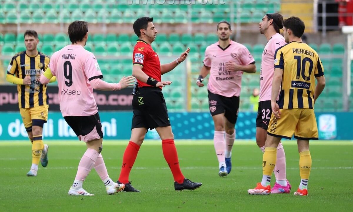 Juve Stabia ko: il Palermo sfrutta un errore e vince la gara. La sconfitta accende i riflettori sul mercato
