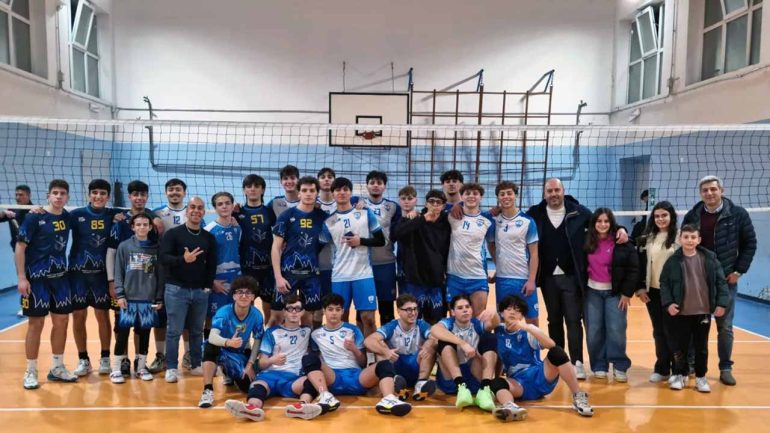 VESEVUS HUB Volley APD trionfa su Santa Maria Rosanova volley (3-0): Inarrestabile cammino verso la vetta!