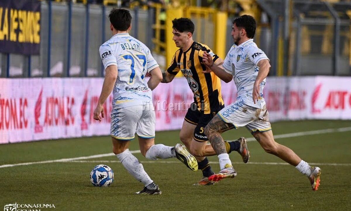 Di Marco centrocampista in prestito alla Juve Stabia di proprietà del Torino è ad un passo dalla Feralpisalò