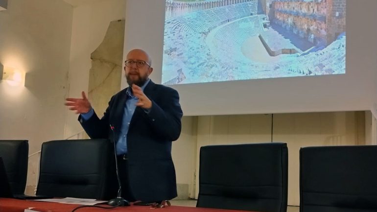 Castellammare, “Testimonianze del teatro a Pompei e nelle antiche città vesuviane”. Conferenza al MUDISS
