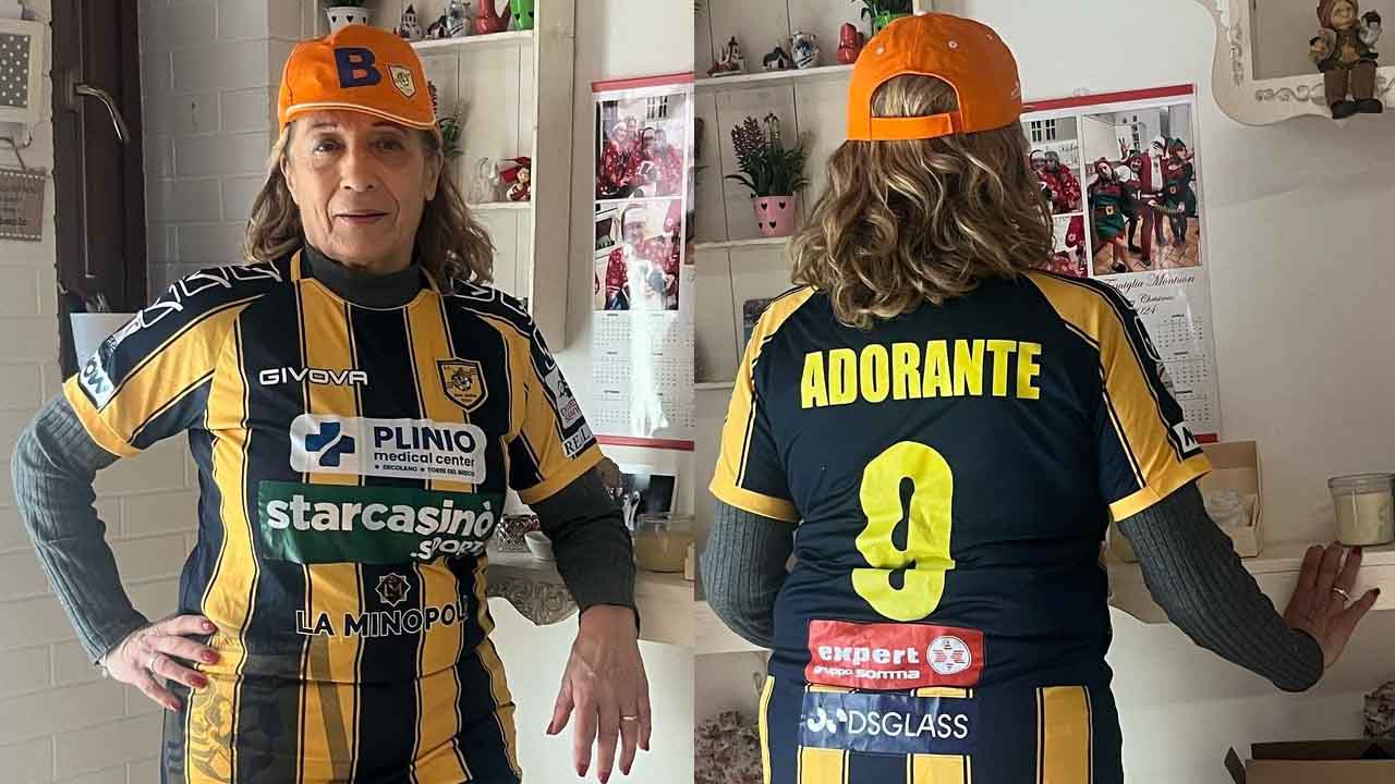 Anna Di Palma Juve Stabia Gran Gala Vespa Rosa