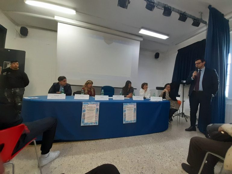 I.I.S. Vitruvio di Castellammare: Incontro con l’autore per il progetto “Vie di fuga dal disagio giovanile”