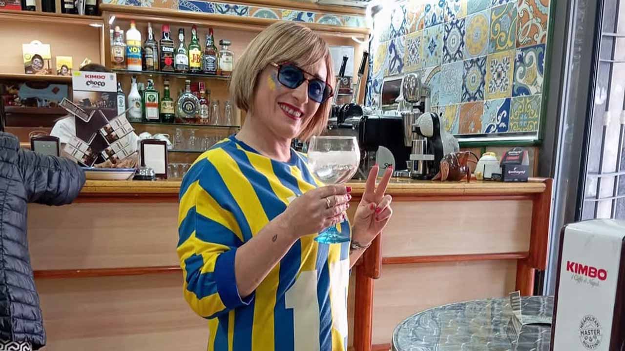 annalisa cuomo juve stabia vespa rosa