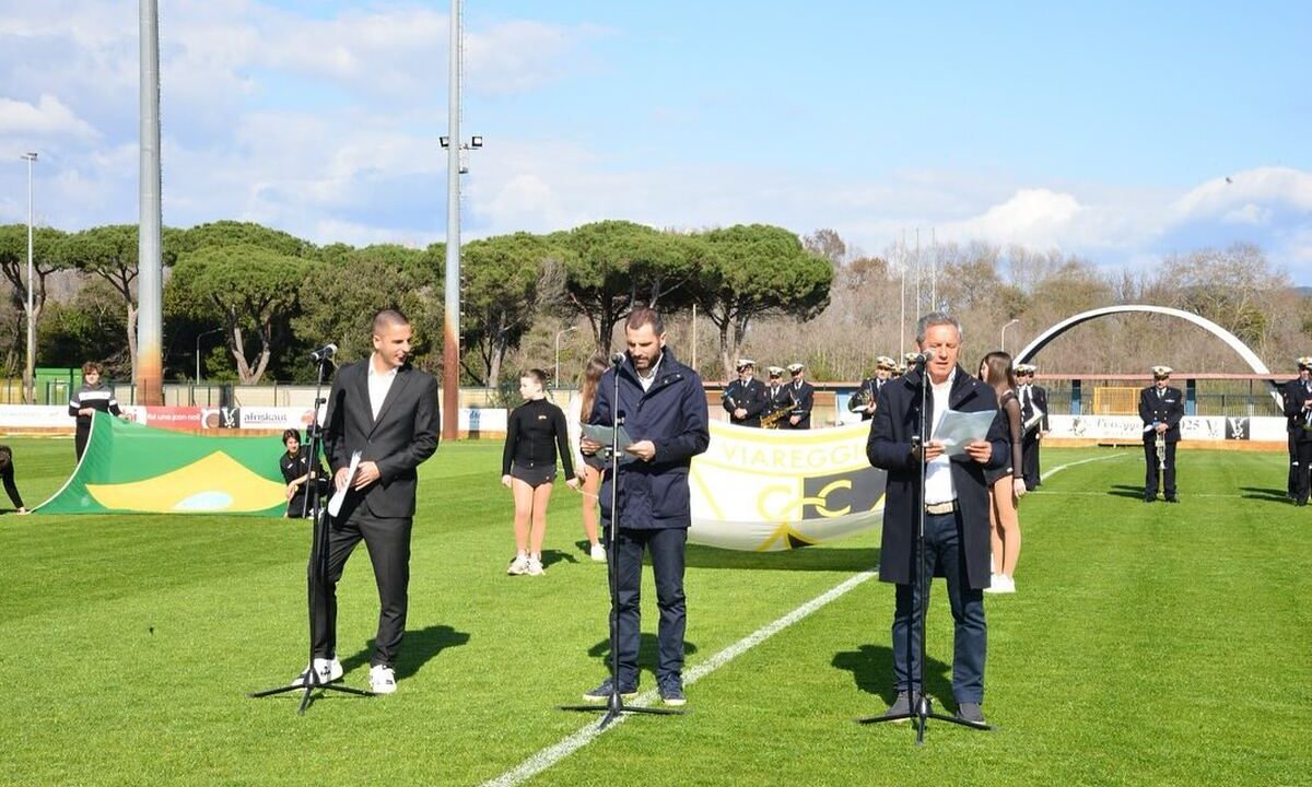 La Famiglia Buglio dà il via al Torneo di Viareggio 2025: Un pezzo di Juve Stabia è quindi protagonista