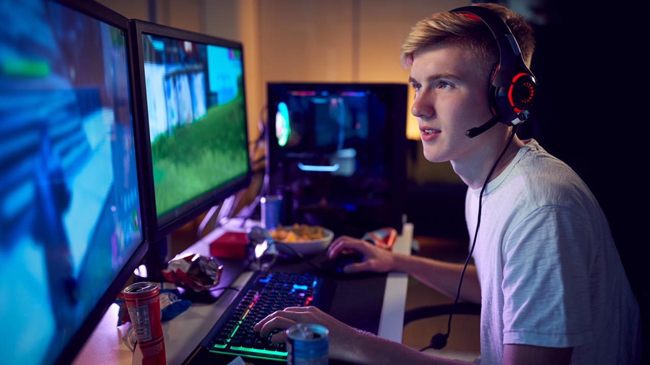 gaming online Depositphotos_326452324_L