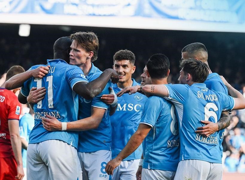 Napoli-Empoli 3-0! Gli azzurri rialzano la testa e tornano a -3