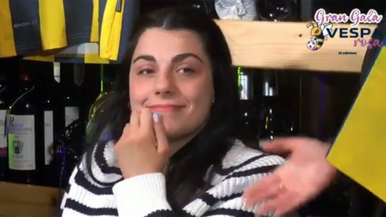 Juve Stabia, Angela Procida: Vincitrice del terzo concorso Vespa Rosa racconta il suo amore per Castellammare