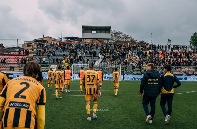 Il cuore Juve Stabia batte forte allo “Zini” di Cremona: Un pareggio e un punto che profumano di playoff