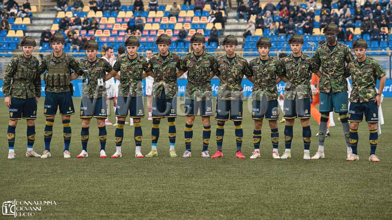 Juve Stabia Elmetto in testa