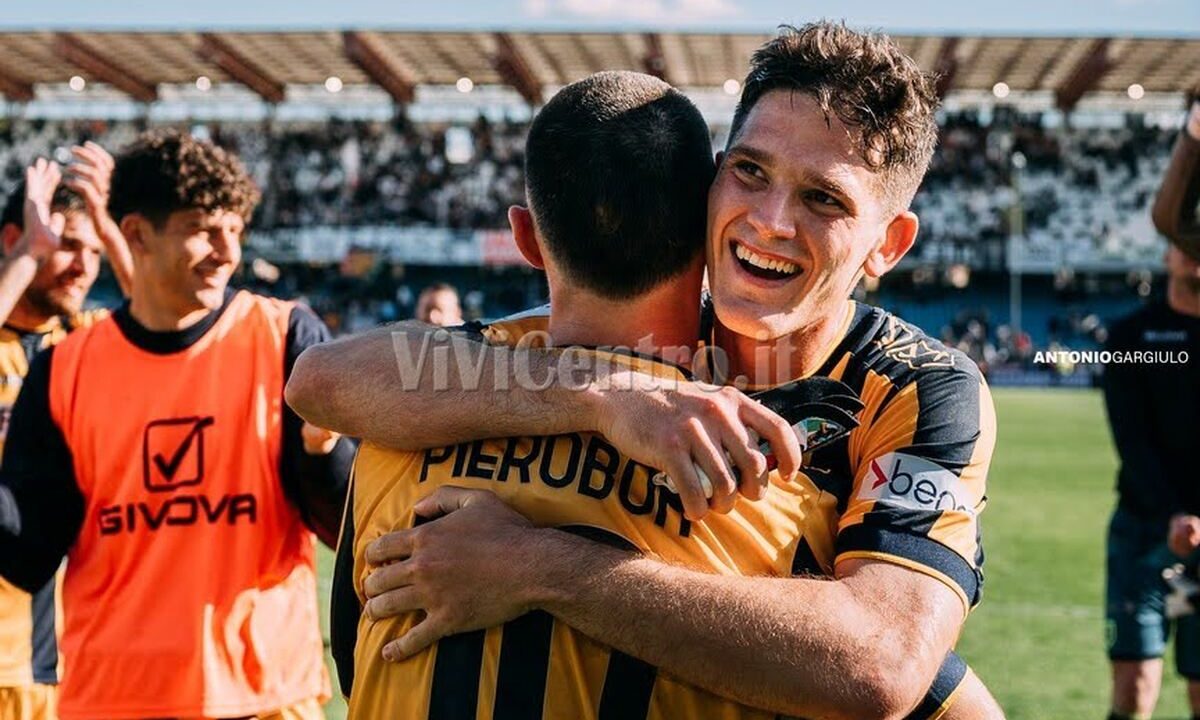 La Juve Stabia giudice inatteso in un finale di Serie B incandescente