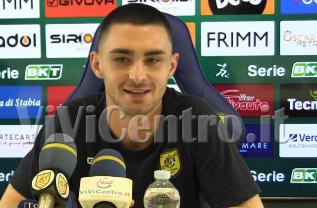 SOTTO LA LENTE: CHRISTIAN PIEROBON: CUORE, CORSA E MOTORE DELLA JUVE STABIA.