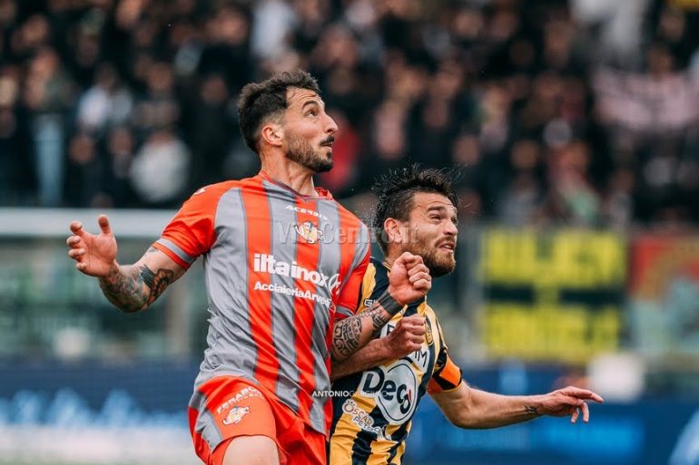 Cremonese – Juve Stabia: Il Sogno Serie A Passa dallo Zini. La presentazione del match con i probabili undici