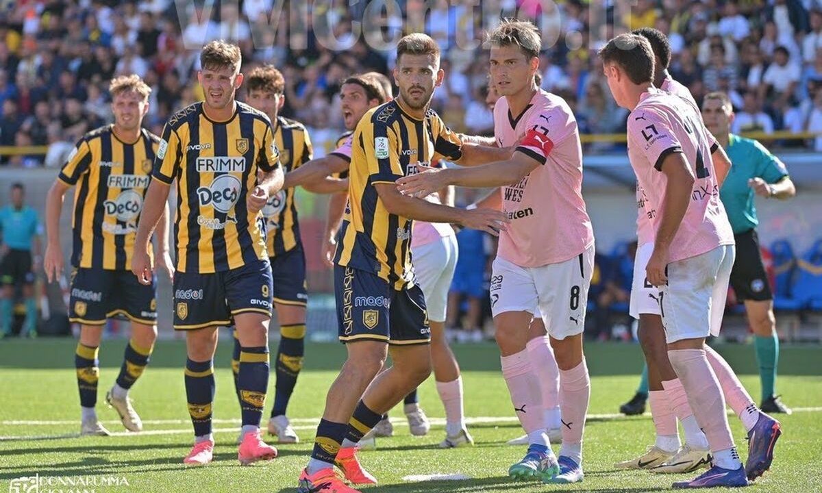 La Storia Chiama! Contro il Palermo Riempiamo il Menti per i Play Off: La Juve Stabia ha bisogno di Tutti!