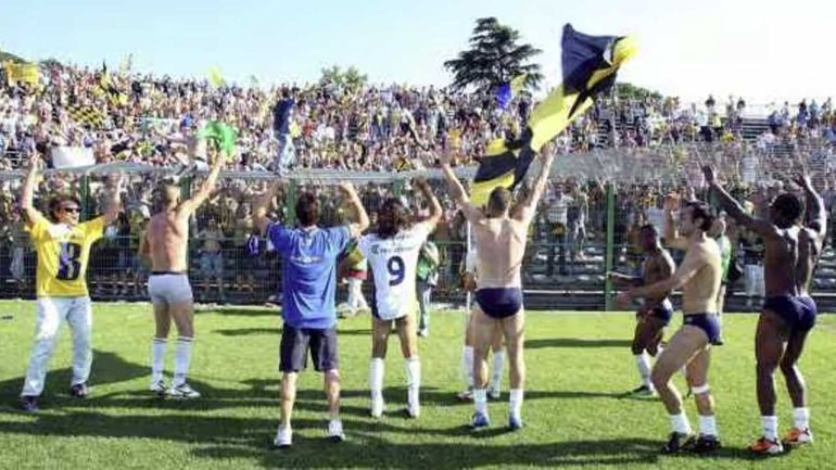 Eroi gialloblù: Il ricordo indelebile della Juve Stabia 2011 che il 19 giugno trionfò al Flaminio di Roma