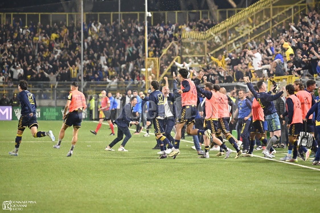 Juve Stabia Palermo Serie BKT 2024-2025 Play Off (11) Esultanza