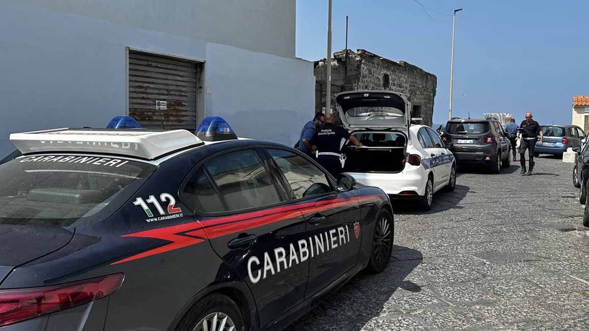 Parcheggiatori abusivi e servizio spiagge