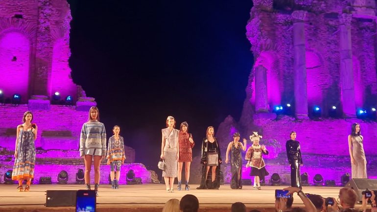 Taomoda Awards 2025, tra eccellenza, inclusione e memoria: un gala di emozioni