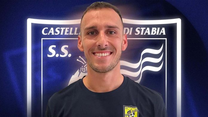 Lorenzo Carissoni Difensore Juve Stabia