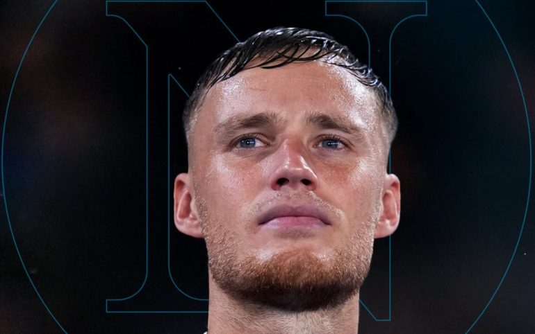 Napoli, ufficiale l’arrivo di Beukema