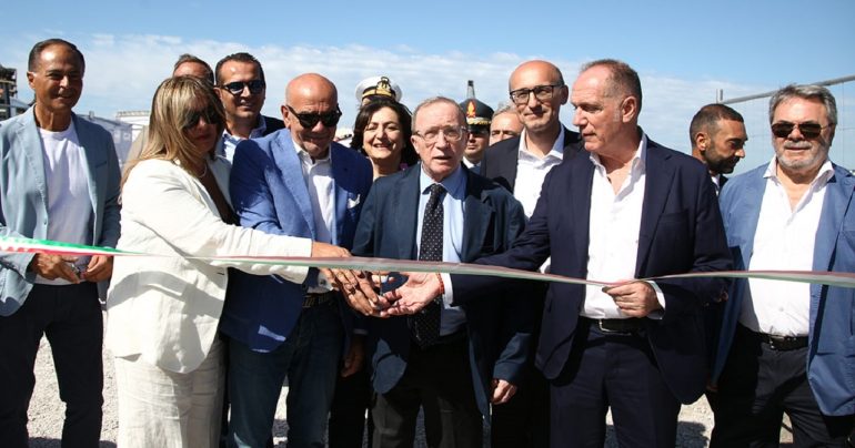 Gori, Torre del Greco – Torre Annunziata: avviato il varo delle condotte sottomarine