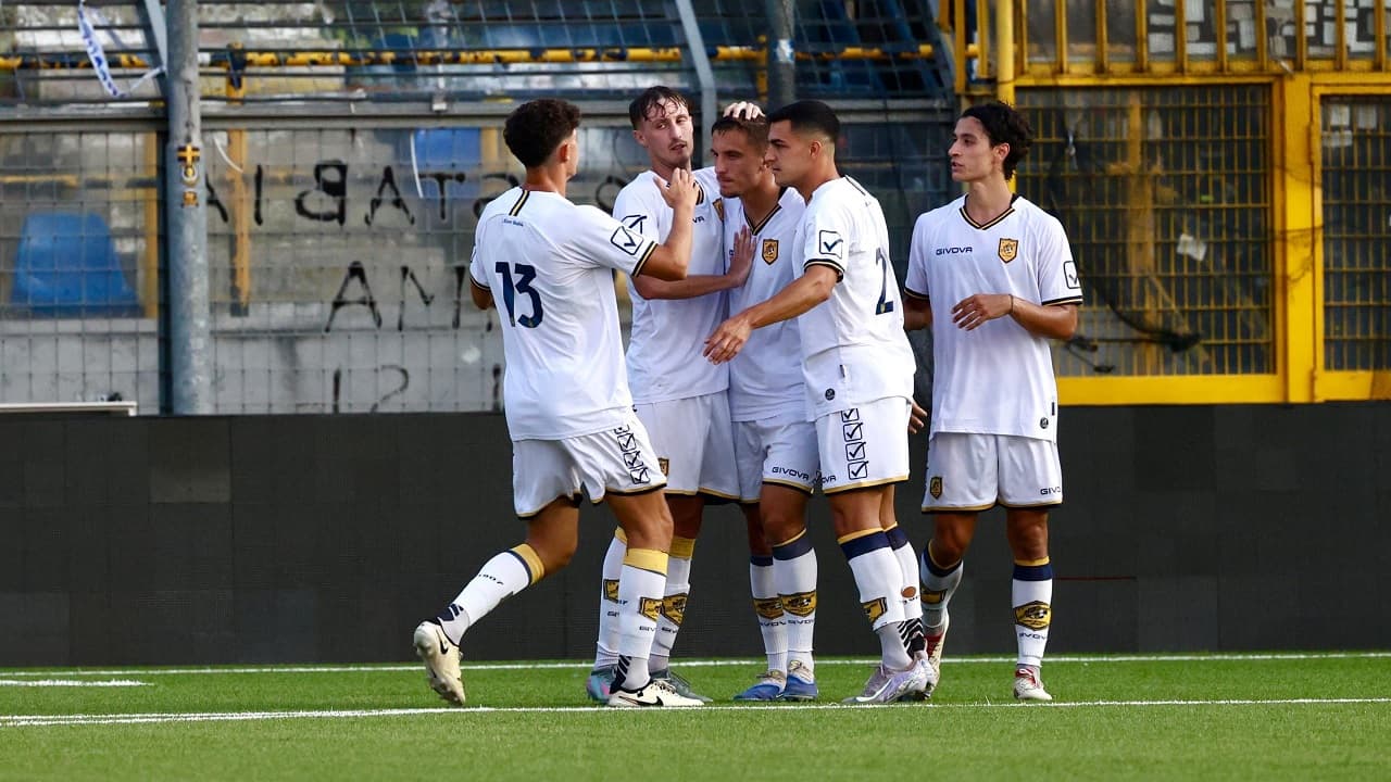Juve Stabia Potenza 1-0 allenamento congiunto del 07 agosto 2025 BURNETE-min